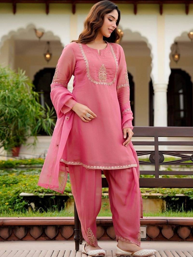 Women Ethnic Motifs Embroidered Regular Thread Work Pure Silk Kurta with Patiala & With Dupatta