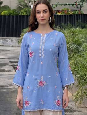 Women Floral Embroidered Regular Thread Work Pure Cotton Kurti with Trousers & With Dupatta 3