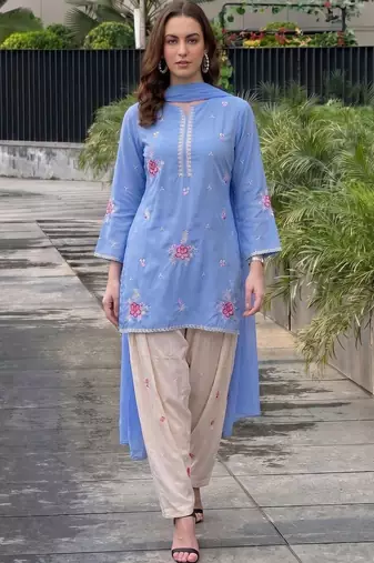 Women Floral Embroidered Regular Thread Work Pure Cotton Kurti with Trousers & With Dupatta