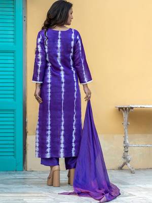 Women Dyed Regular Kurta with Trousers & With Dupatta 4