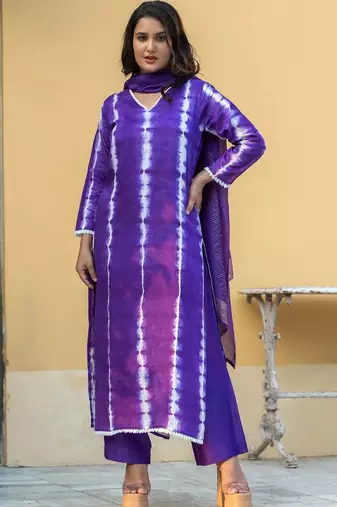 Women Dyed Regular Kurta with Trousers & With Dupatta