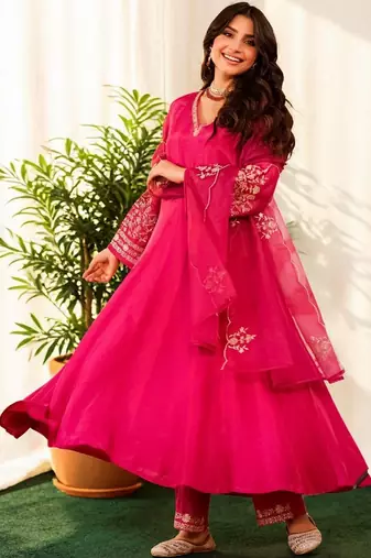 Women Ethnic Motifs Embroidered Empire Thread Work Chanderi Silk Kurta with Trousers & With Dupatta