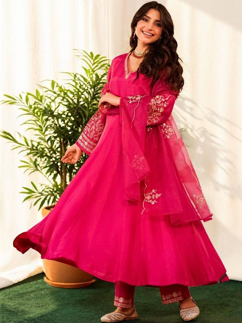 Women Ethnic Motifs Embroidered Empire Thread Work Chanderi Silk Kurta with Trousers & With Dupatta