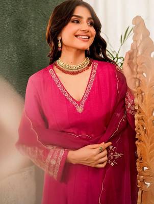 Women Ethnic Motifs Embroidered Empire Thread Work Chanderi Silk Kurta with Trousers & With Dupatta 7