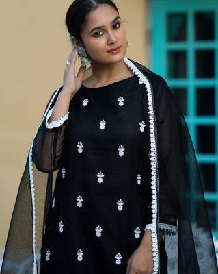 Women Ethnic Motifs Embroidered Regular Chikankari Kurta with Trousers & With Dupatta 2