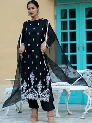 Women Ethnic Motifs Embroidered Regular Chikankari Kurta with Trousers & With Dupatta 7