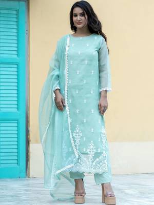 Women Ethnic Motifs Embroidered Regular Thread Work Kurta with Trousers & With Dupatta 1