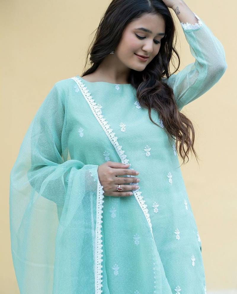Women Ethnic Motifs Embroidered Regular Thread Work Kurta with Trousers & With Dupatta