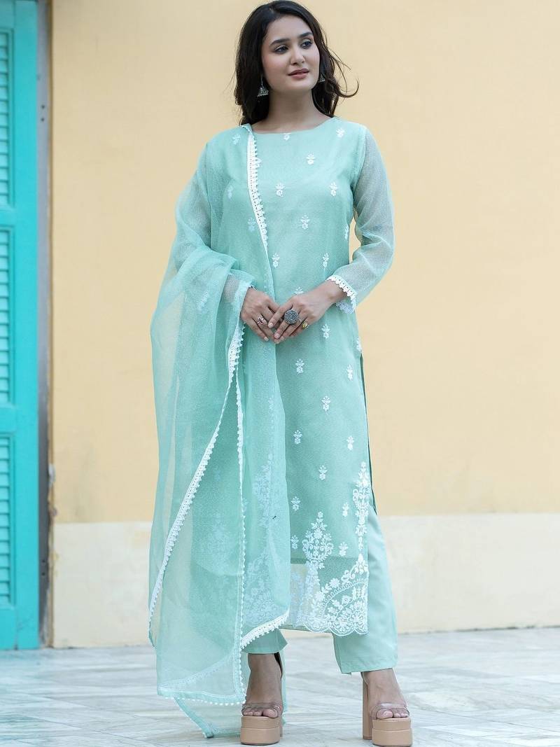 Women Ethnic Motifs Embroidered Regular Thread Work Kurta with Trousers & With Dupatta