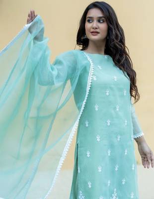 Women Ethnic Motifs Embroidered Regular Thread Work Kurta with Trousers & With Dupatta 7
