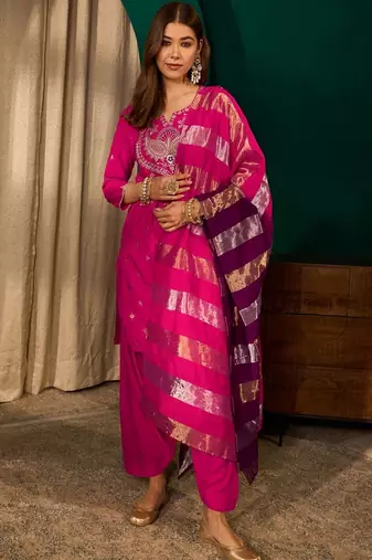 Women Ethnic Motifs Embroidered Regular Kurta with Patiala & With Dupatta