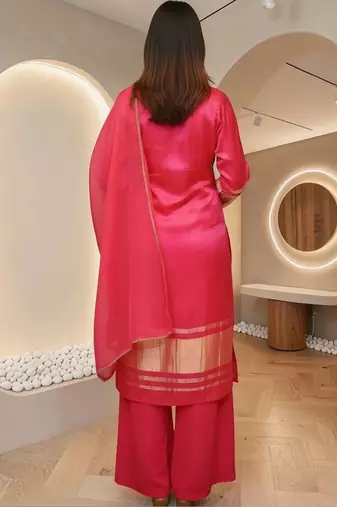 Women Ethnic Motifs Embroidered Regular Thread Work Kurta with Palazzos & With Dupatta