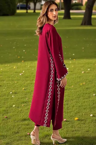 Women Ethnic Motifs Embroidered Regular Thread Work Chanderi Silk Kurta with Trousers & With Dupatta