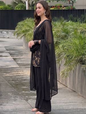 Women Ethnic Motifs Embroidered Regular Thread Work Kurta with Palazzos & With Dupatta 7