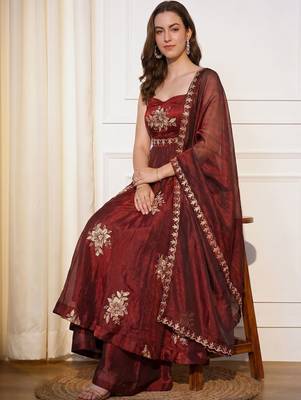 Women Floral Embroidered Empire Thread Work Kurta with Palazzos & With Dupatta 2