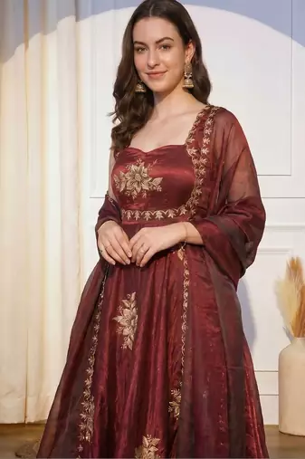 Women Floral Embroidered Empire Thread Work Kurta with Palazzos & With Dupatta