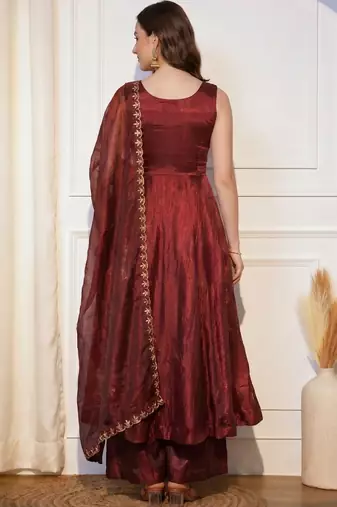 Women Floral Embroidered Empire Thread Work Kurta with Palazzos & With Dupatta