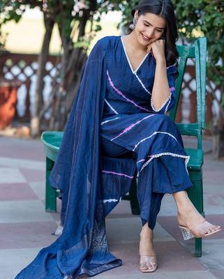 Leheriya Dyed V-Neck Pure Silk Straight Kurta With Trousers & Dupatta 6
