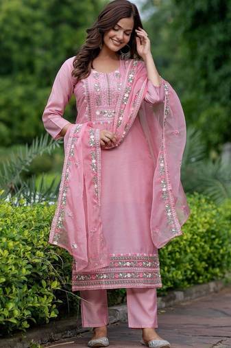 Women Ethnic Motifs Embroidered Regular Thread Work Chanderi Silk Kurta with Trousers & With Dupatta