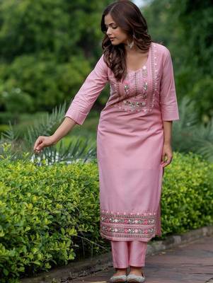 Women Ethnic Motifs Embroidered Regular Thread Work Chanderi Silk Kurta with Trousers & With Dupatta 3