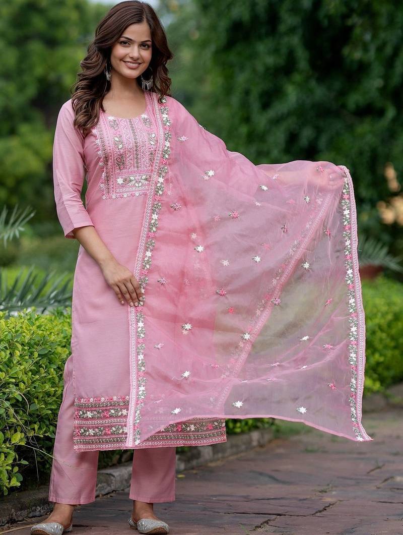 Women Ethnic Motifs Embroidered Regular Thread Work Chanderi Silk Kurta with Trousers & With Dupatta
