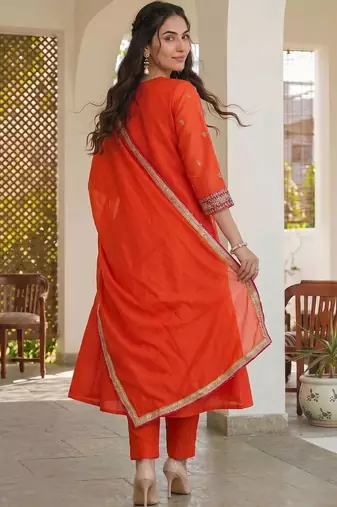 Women Ethnic Motifs Embroidered Regular Thread Work Kurta with Trousers & With Dupatta