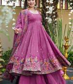 Women Floral Embroidered Empire Thread Work Kurta with Palazzos & With Dupatta
