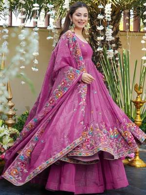 Women Floral Embroidered Empire Thread Work Kurta with Palazzos & With Dupatta 2