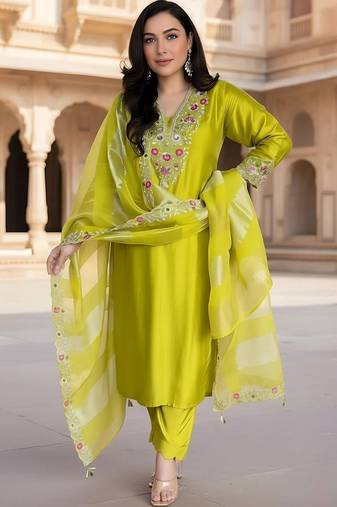 Women Ethnic Motifs Embroidered Regular Thread Work Kurta with Trousers & With Dupatta