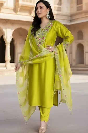 Women Ethnic Motifs Embroidered Regular Thread Work Kurta with Trousers & With Dupatta