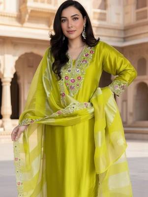 Women Ethnic Motifs Embroidered Regular Thread Work Kurta with Trousers & With Dupatta 7