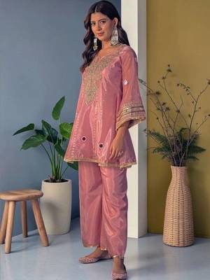 Women Ethnic Motifs Embroidered Regular Mirror Work Kurta with Palazzos 3
