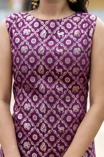Women Ethnic Motifs Printed Regular Kurta with Trousers & With Dupatta
