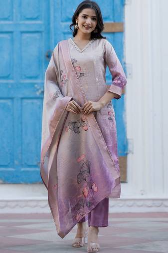 Women Floral Printed Kurta with Trousers & Dupatta