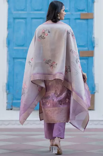 Women Floral Printed Kurta with Trousers & Dupatta