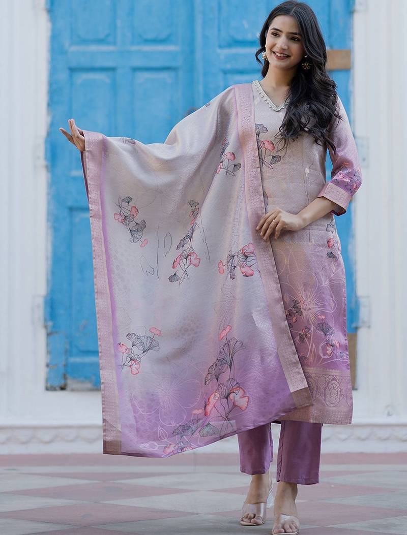 Women Floral Printed Kurta with Trousers & Dupatta