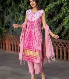 Women Dyed Regular Pure Silk Kurta with Trousers & With Dupatta