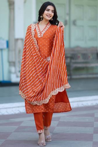 Women Bandhani Printed Empire Thread Work Kurta with Trousers & With Dupatta