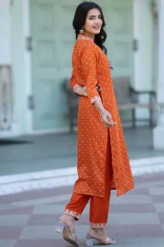 Women Bandhani Printed Empire Thread Work Kurta with Trousers & With Dupatta