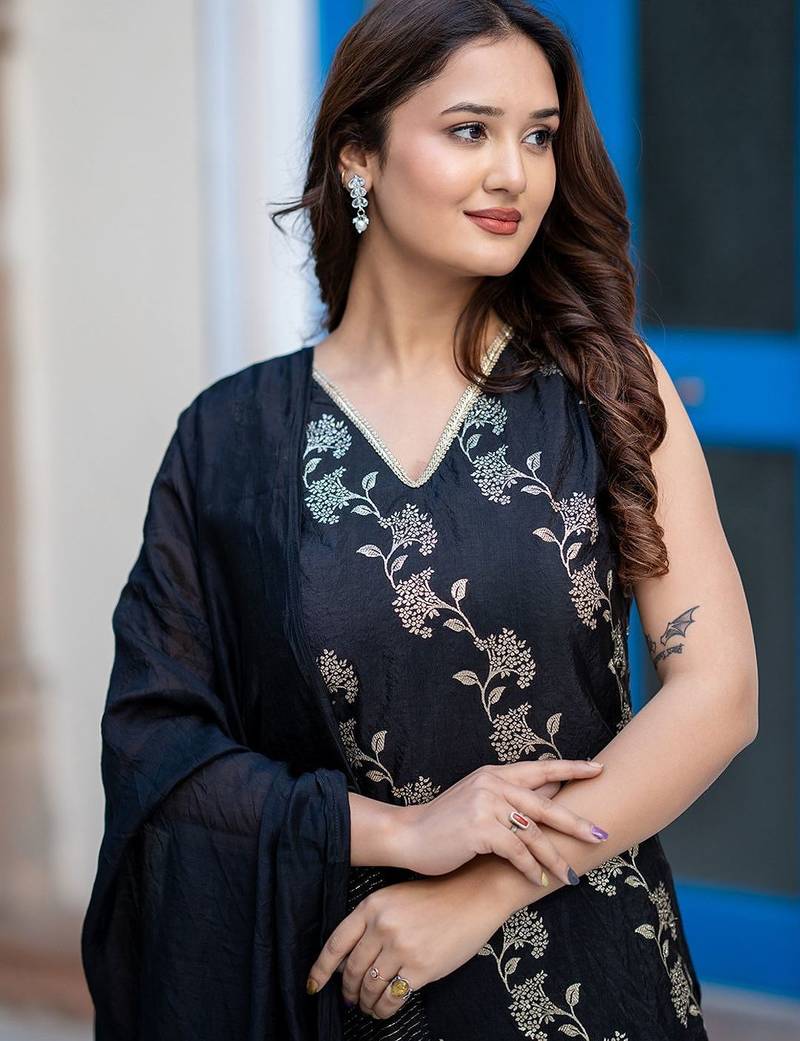 Women Regular Pure Silk Kurta with Palazzos & With Dupatta