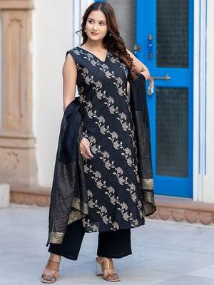 Women Regular Pure Silk Kurta with Palazzos & With Dupatta 3