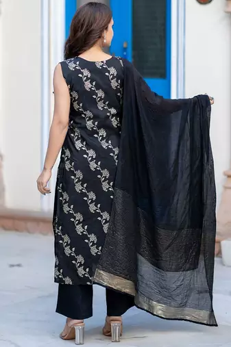 Women Regular Pure Silk Kurta with Palazzos & With Dupatta