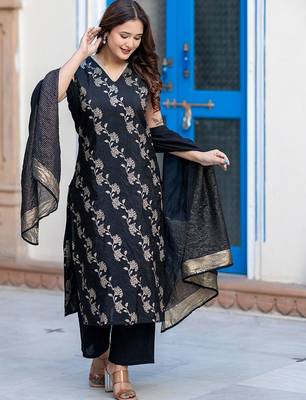 Women Regular Pure Silk Kurta with Palazzos & With Dupatta 5