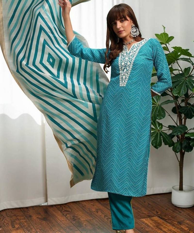 Women Ethnic Motifs Printed Regular Thread Work Pure Cotton Kurta with Trousers & With Dupatta