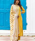 Women Ethnic Motifs Printed Regular Thread Work Kurta with Trousers & With Dupatta
