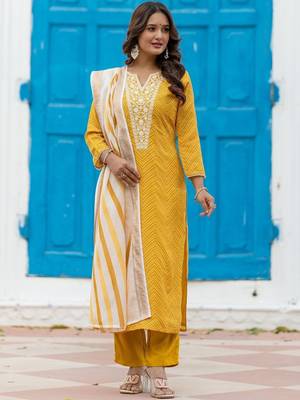 Women Ethnic Motifs Printed Regular Thread Work Kurta with Trousers & With Dupatta 3