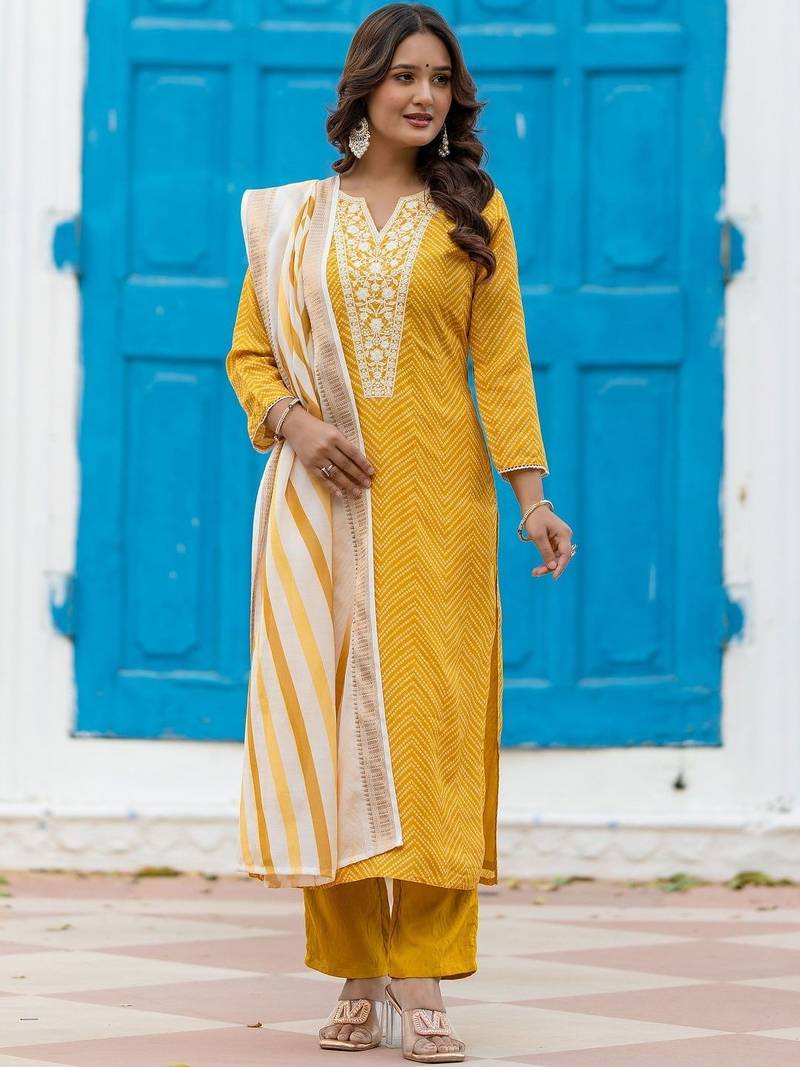 Women Ethnic Motifs Printed Regular Thread Work Kurta with Trousers & With Dupatta