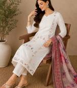 Women Ethnic Motifs Embroidered Regular Thread Work Pure Cotton Kurta with Trousers & With Dupatta
