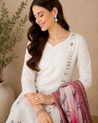 Women Ethnic Motifs Embroidered Regular Thread Work Pure Cotton Kurta with Trousers & With Dupatta 3