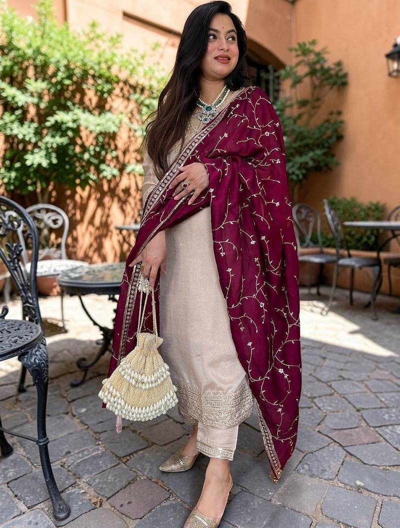 Women Yoke Design Regular Sequinned Kurta with Trousers & With Dupatta